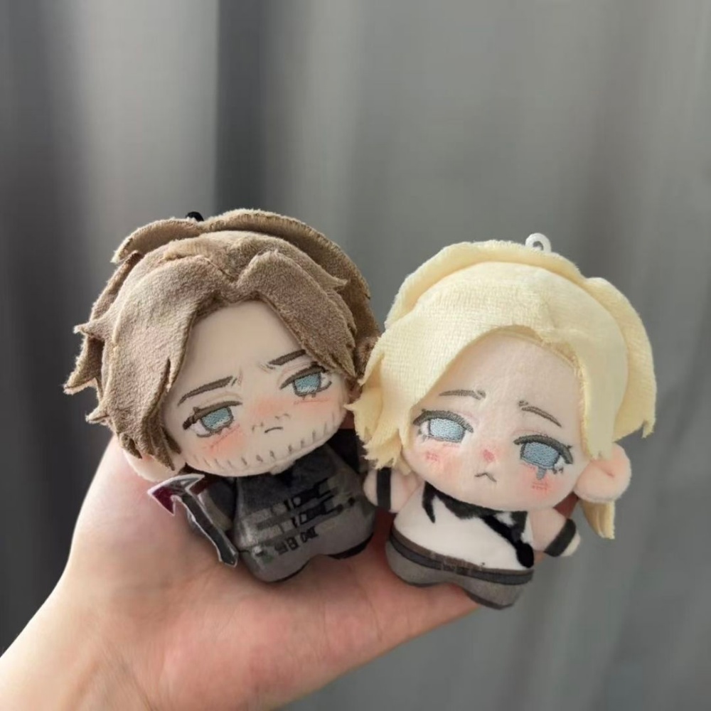 Peluche Cosplay Leon Scott Ken - Home Decor Games recensione e prezzo