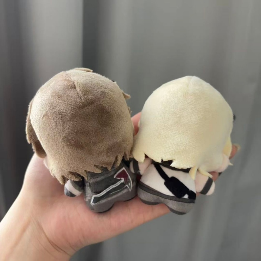 Peluche Cosplay Leon Scott Ken - Home Decor Games recensione e prezzo